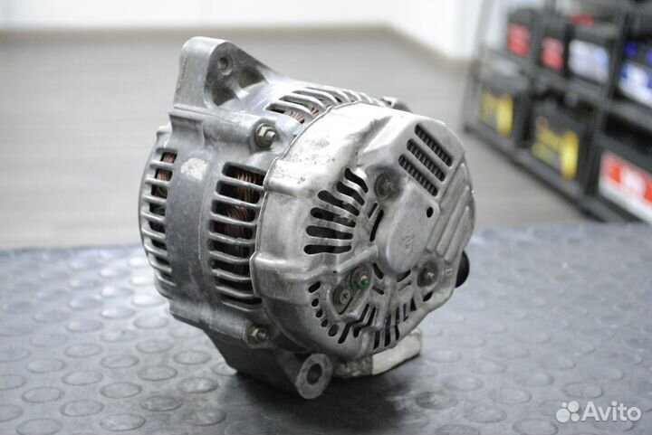 Генератор Lexus IS200 2.0 б/у 100А