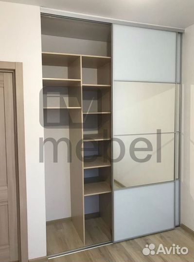 Шкаф в прихожую