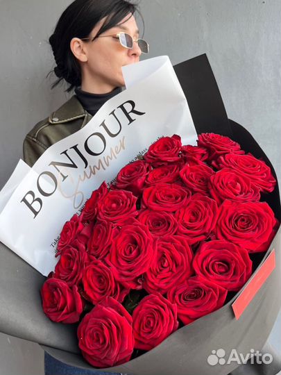 Розы в коробке розы в букета