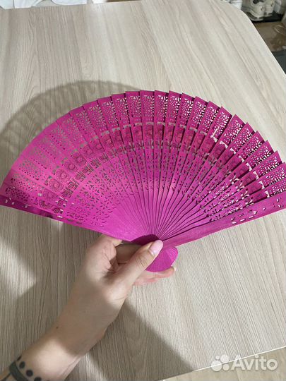 Веер розовый