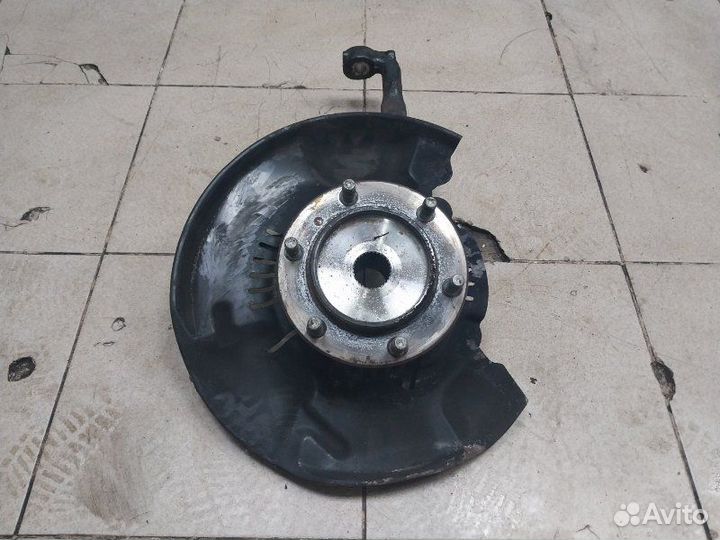 Кулак поворотный левый Toyota Land Cruiser Prado