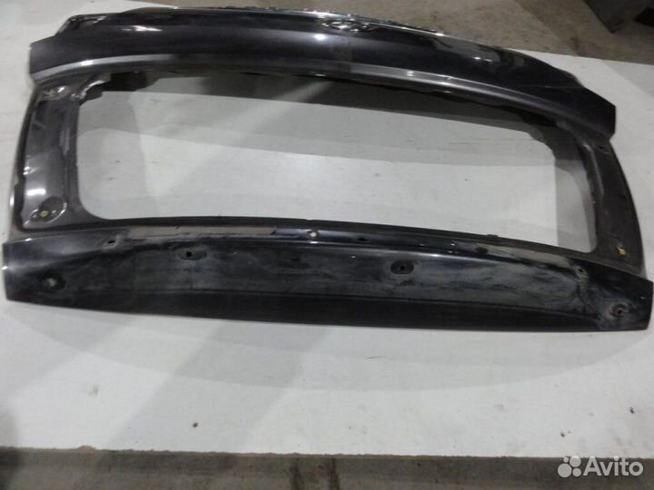 Дверь багажника верхняя Toyota Land Cruiser 200