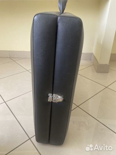 Кушетка для ресниц/дериляции