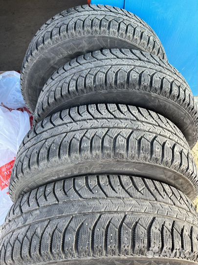 Bridgestone Ice Cruiser 7000 225/65 R17