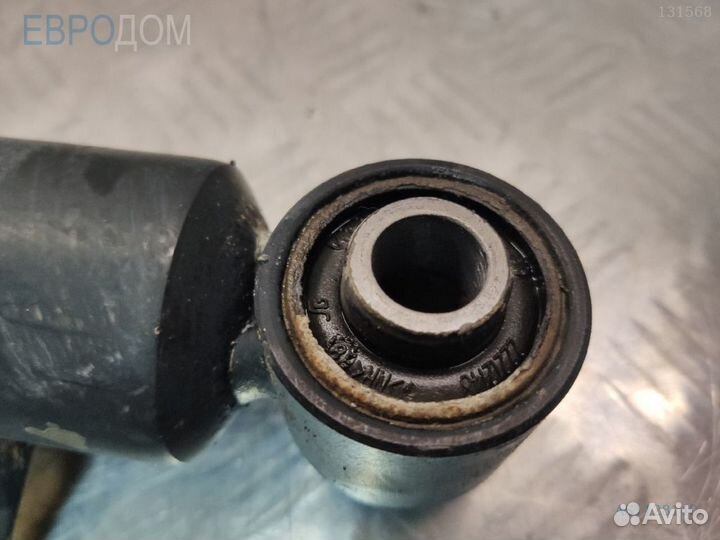 Стойка задняя правая