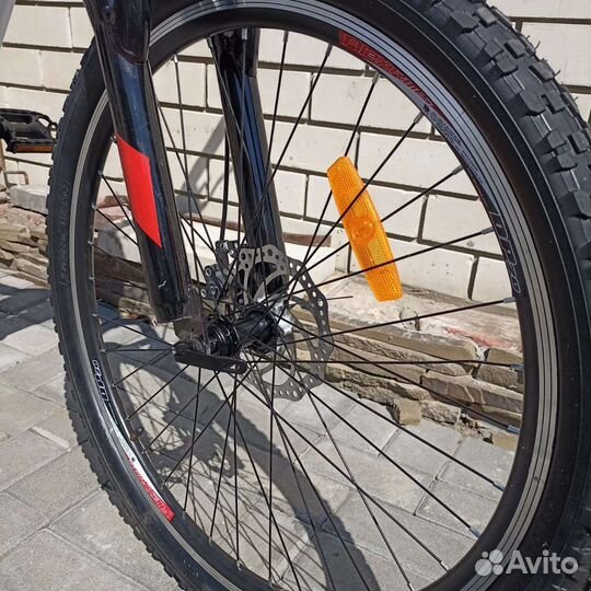 Новые склростные на женской раме26 и 27,5 колеса