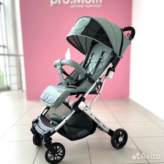 Прогулочная коляска. Новая