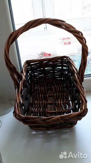 Корзина плетеная