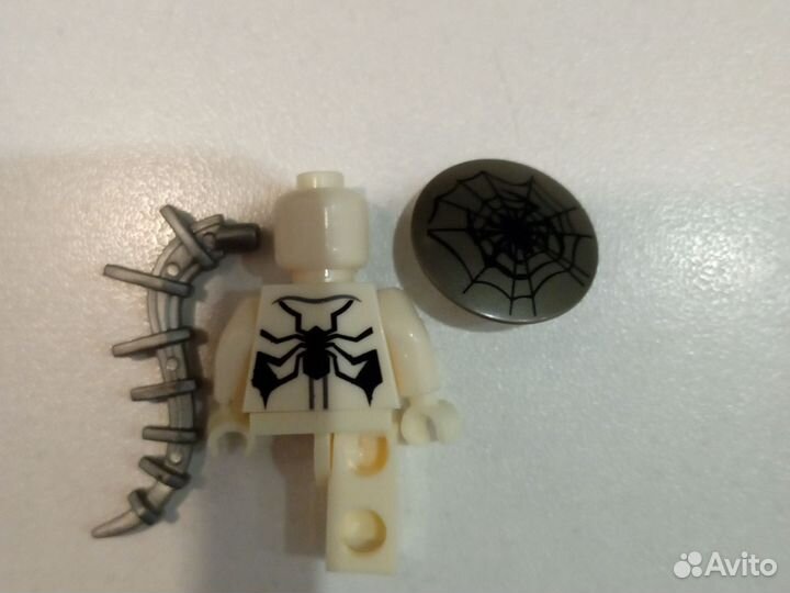 Lego фигурка человек-паук