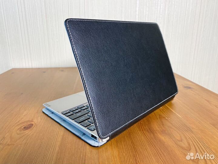 Планшет-ноутбук Lenovo IdeaPad miix