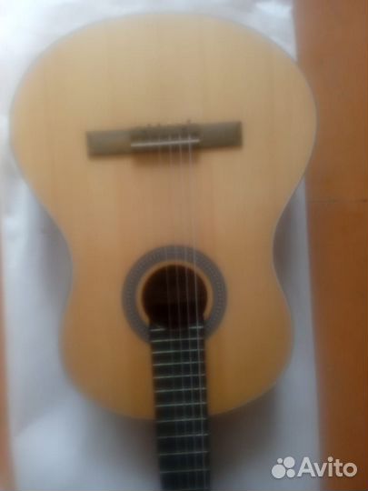 Гитара акустическая