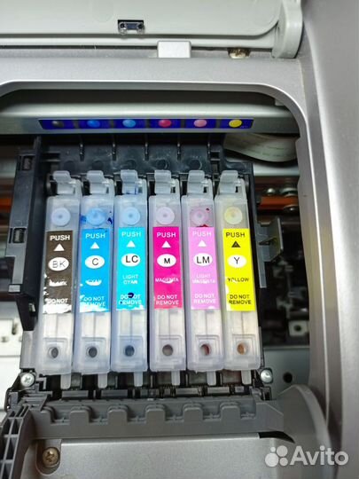 Принтер шестицветный Epson stylus photo r300