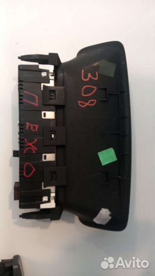 Щиток приборов пежо 308 Peugeot 308