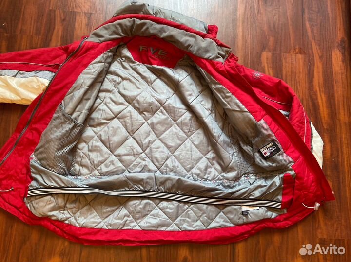 Горнолыжный костюм женский