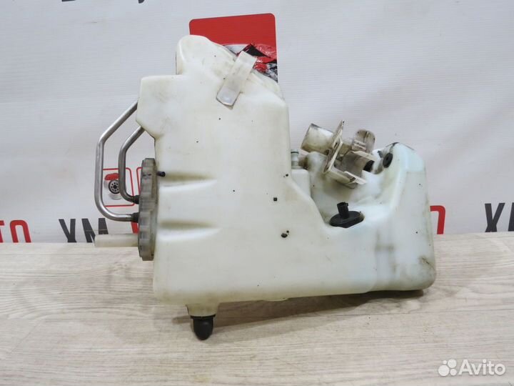 Бачок омывателя лобового стекла Mercedes CLS