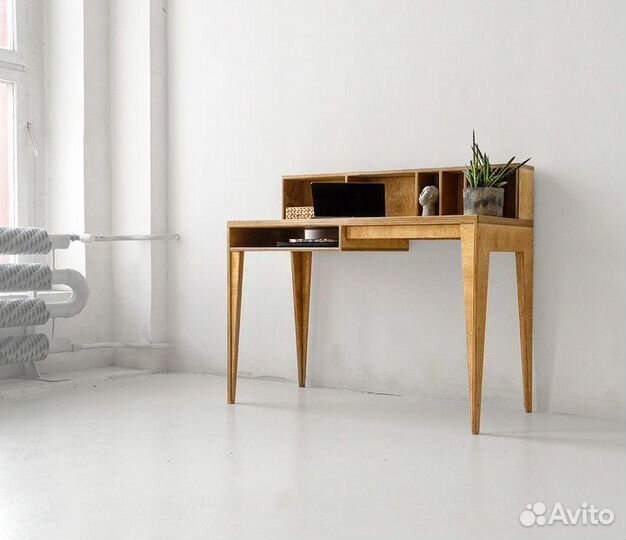 Письменный стол