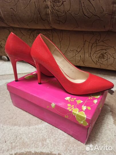 Туфли на каблучке