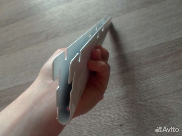 Кронштейн для полки