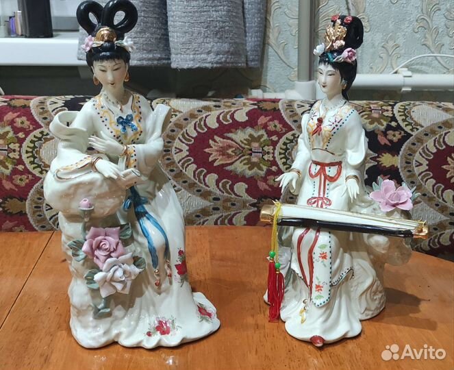 Фарфоровые статуэтки, гейши