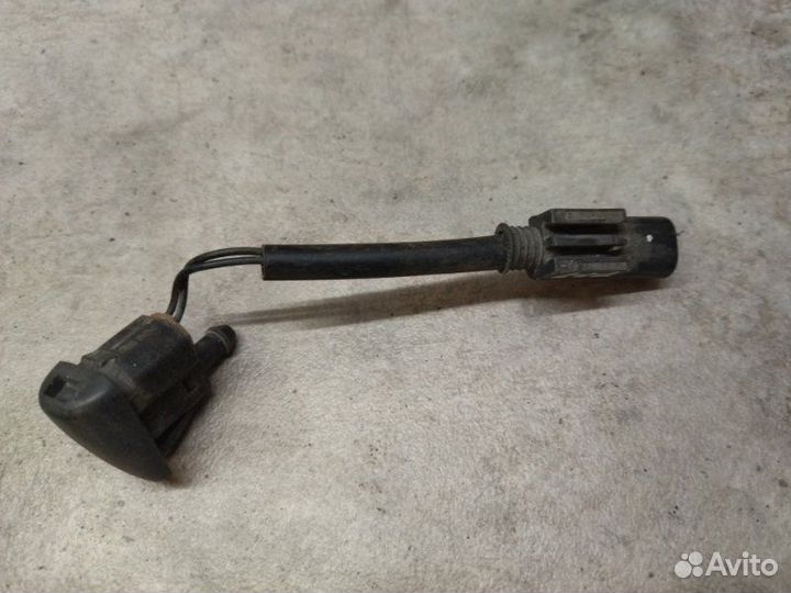 Форсунка стеклоомывателя Bmw 5 E60 2004