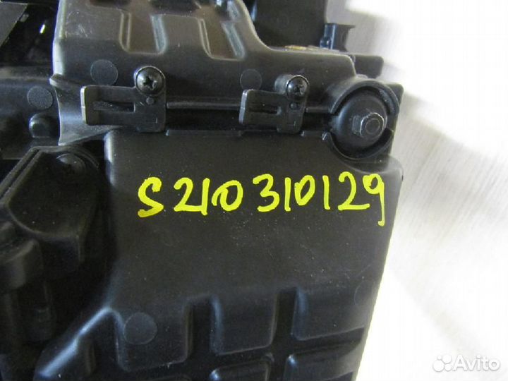 Фара левая Kia Sorento/Sorento Prime