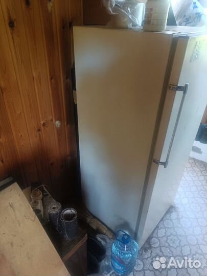 Холодильник бу ЗИЛ