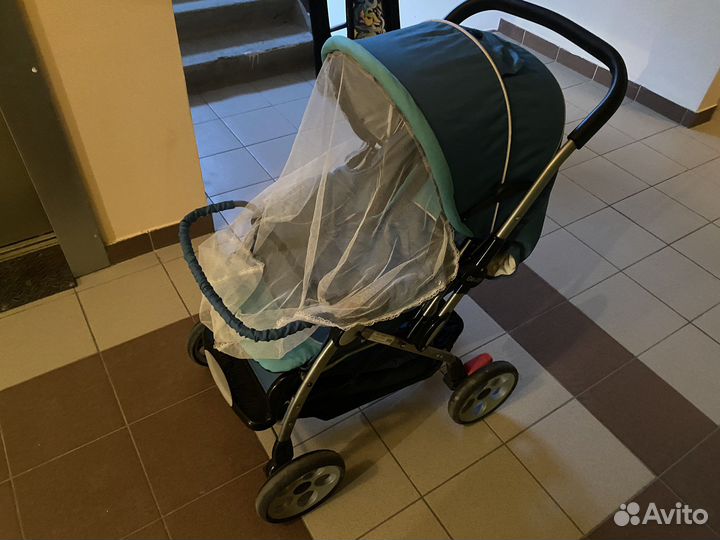 Прогулочная коляска