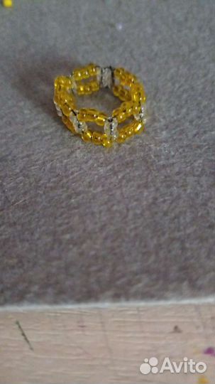 Кольцо из бисера