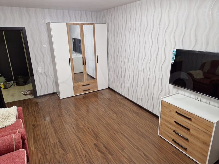 2-к. квартира, 60 м², 5/10 эт.