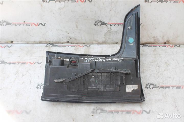 Фонарь задний правый Ленд Ровер Рейндж Ровер