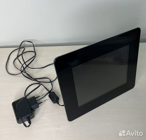 Цифровая фоторамка Intenso 7” PhotoModel