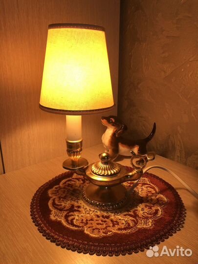 Лампа настольная