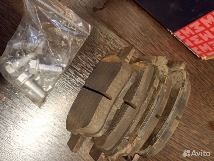 Тормозные колодки Octavia,golf,Jetta