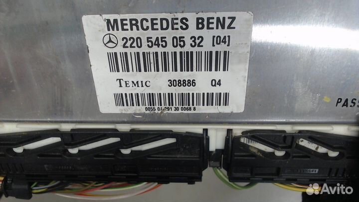 Блок управления пневмоподвеской Mercedes S W220, 2