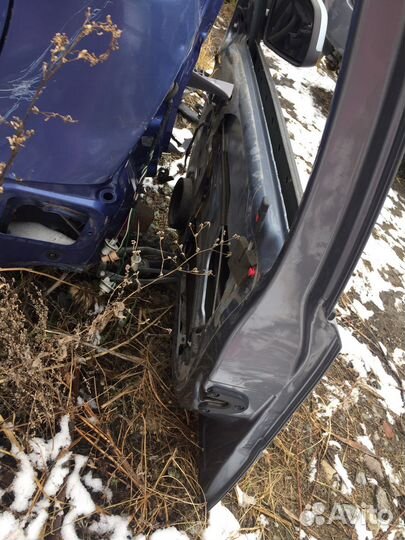 Дверь передняя правая Opel Meriva