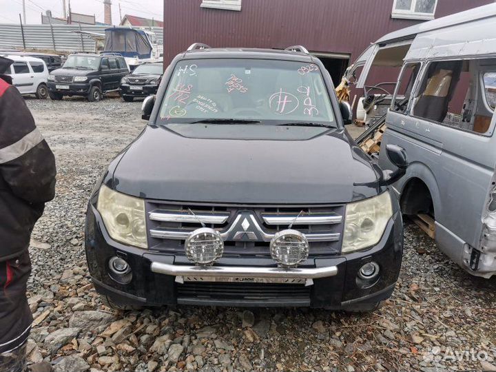 Проводка моторного отсека Mitsubishi Pajero V97W