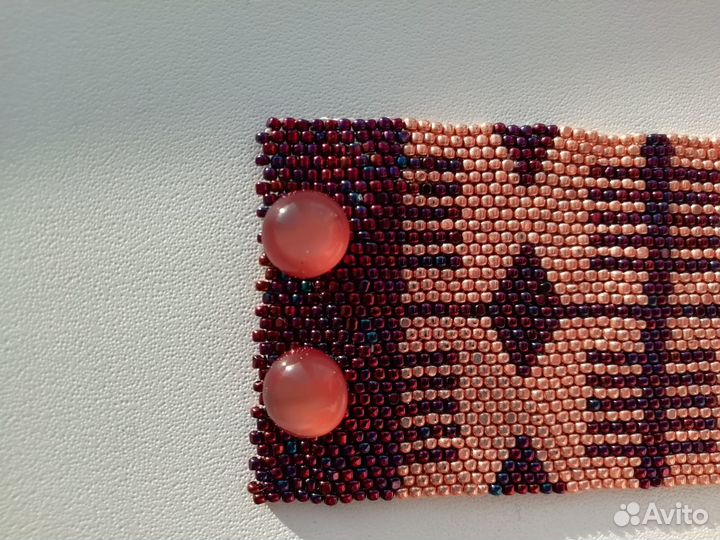 Браслет из бисера ручной работы