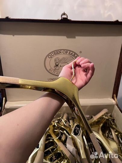 Именные вешалки