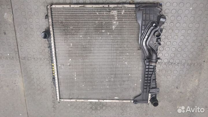 Радиатор охлаждения двигателя BMW X5 E53, 2004