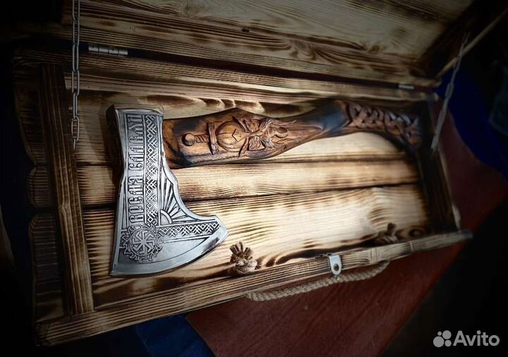 Кованый топор ручной работы