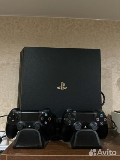 Sony playstation 4 PS4 pro 1tb