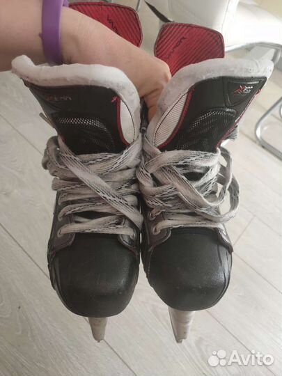 Хоккейные коньки bauer vapor