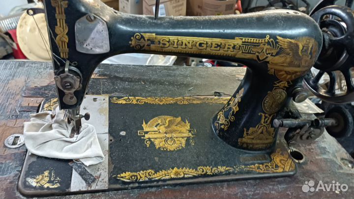 Швейная машинка зингер