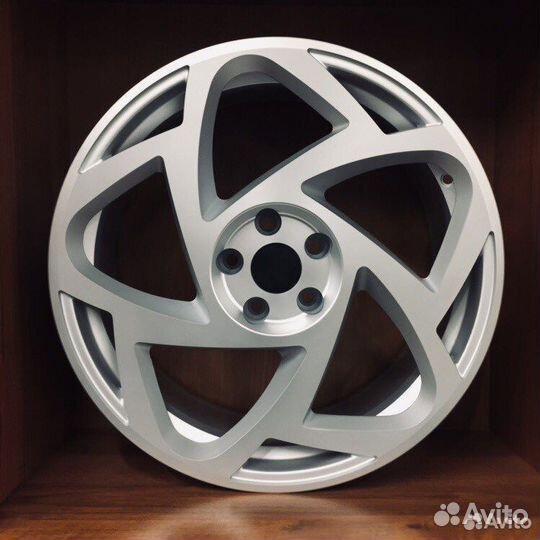 Литые диски Radi 8 R19 5x112