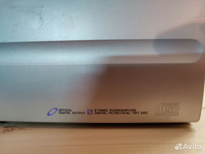 Cd чейнджер W124 Clarion