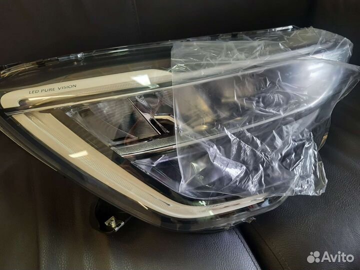 Фара Рено Аркана Arkana лев прав