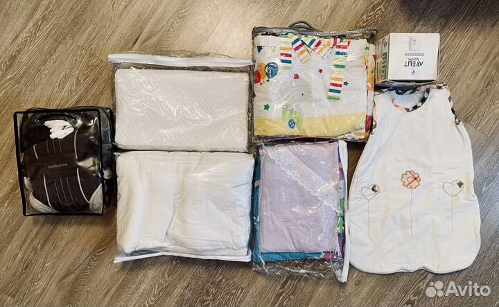 Белье в кроватку, одеяло, уголок, спальник пакетом