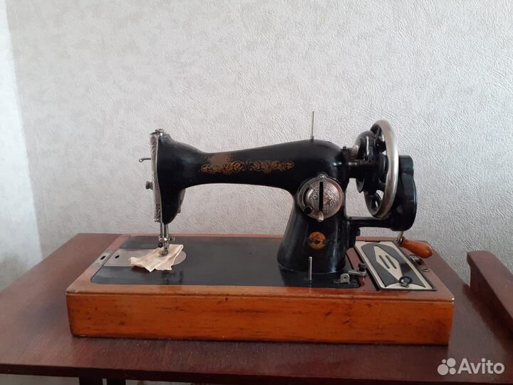 Швейная машина