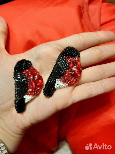 Брошь из бисера 