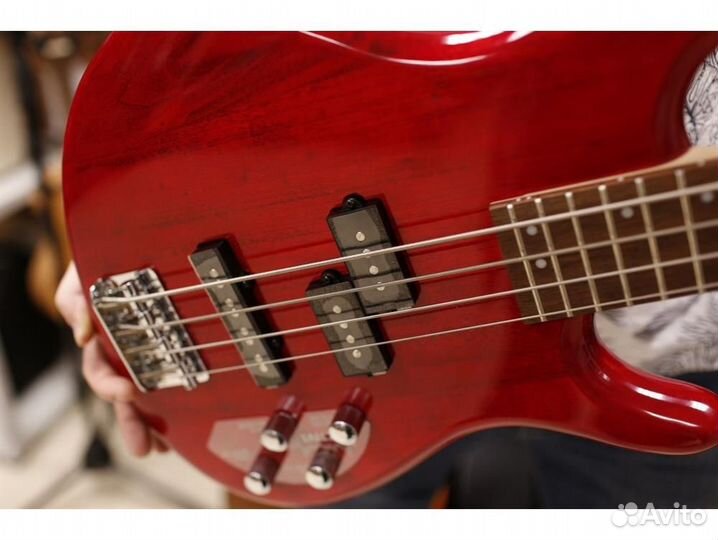 Cort Action-Bass-Plus-TR Бас-гитара, красная